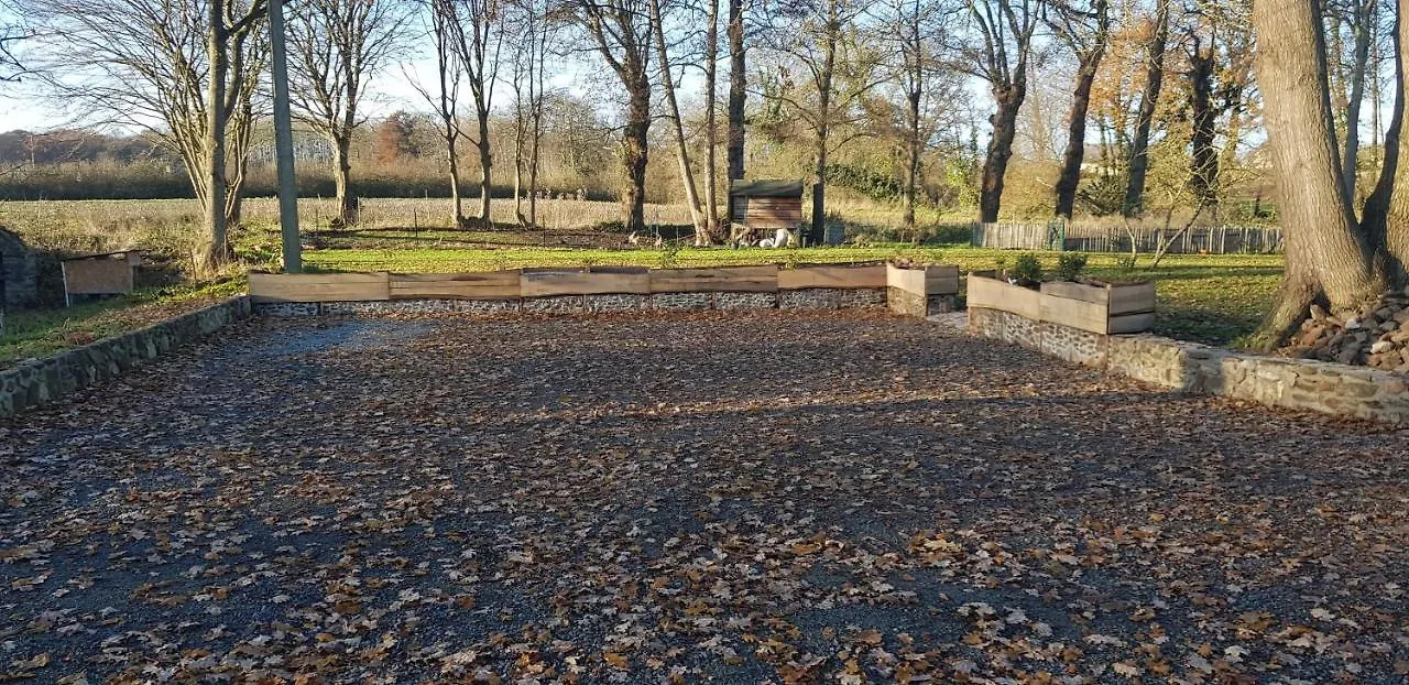 L'Eau Qui Dort - Chambres Et Tables D'Hotes Pleslin-Trigavou France