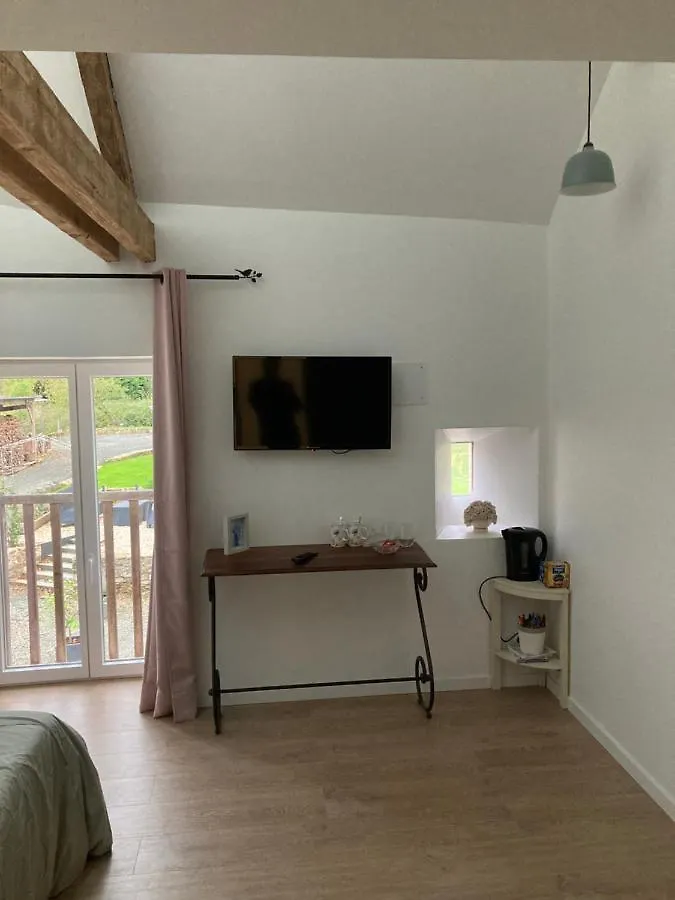 Bed & Breakfast L'Eau Qui Dort - Chambres Et Tables D'Hotes Pleslin-Trigavou France