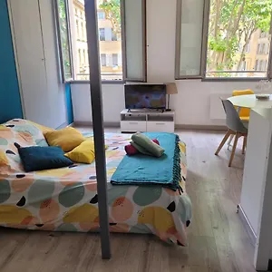 https://charmant-studio-avec-mezzanine.aixenprovencehotels.org